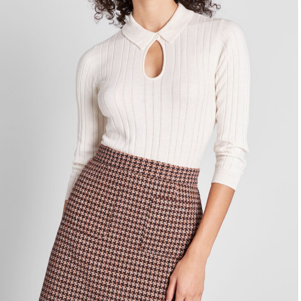 Modcloth keyhole to my heart pullover sweater S M